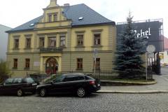 rebel_budova