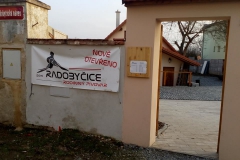 radobycice_budova