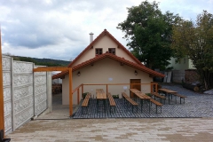 radobycice_budova
