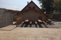 radobycice_budova01