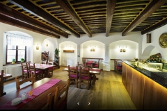 nactyrce_restaurace01