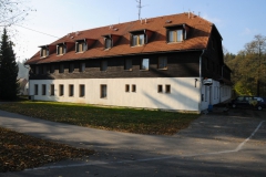 radesin_budova01