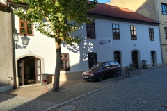 filistin_budova Hynek Rosenbaum‎