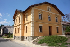sobotin_budova