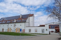 knezinek2023_Roman-Maldas-Stochl-01