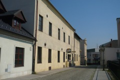 Karvinský-01