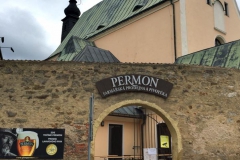 permon_budova