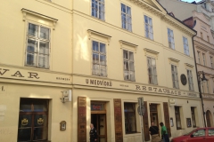 medvidci_budova02