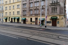 basta_Hynek-Rosenbaum