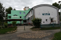 beznoska_budova