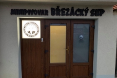 Březácký-Sup_budova
