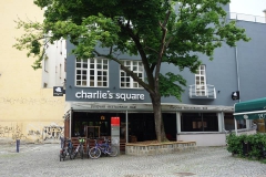 charlies_budova