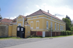 chotoviny_budova