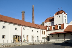 cvikov_budova