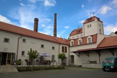 cvikov_budova