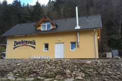 doubravnik_budova