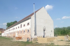 knajzl_budova