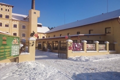 kynsperk_budova