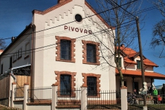 kytin_budova
