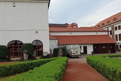 lipak_budova