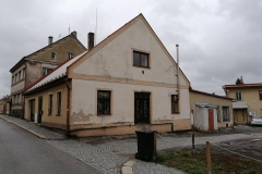 lomnicenadpopelkou_Hynek-Rosenbaum-01