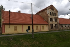 olesna_budova-Hynek-Rosenbaum