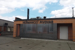 hermanice_budova