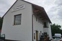 cernapesek_budova