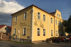 podlesi_budova