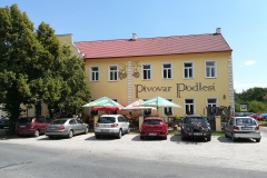 podlesi_budova