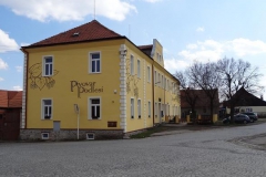 podlesi_budova