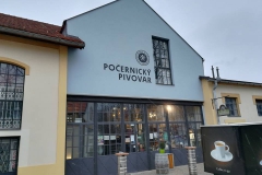 pocernice_budova01