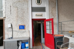 uhrineves_Hynek-Rosenbaum-04