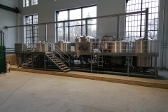 proud_Hynek-Rosenbaum-02