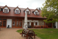 stirin_budova01