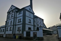 tupadly_Eduard-Serba01