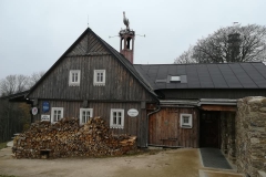 prichovice_budova01