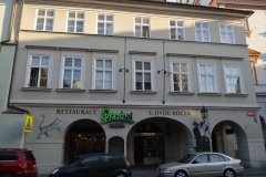 udvoukocek_budova01
