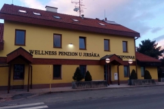 vikyrovice_budova