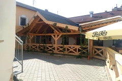 ujecminka_budova