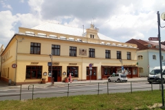 prestice_budova