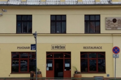 prestice_budova01