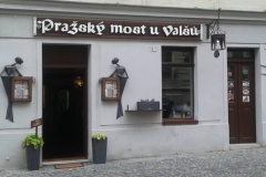 uvalsu_budova