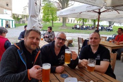 pivovarská-společnost-zcela-vlevo-sládek-Maláska-vpravo-Helešinský