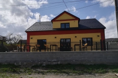 zenke_budova