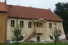 07