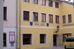 pisek_budova