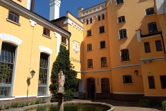 chodovar_budova01