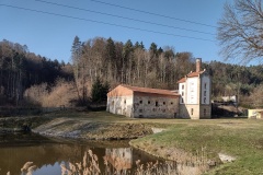 hrubaskala2022_Hynek-Rosenbaum-01