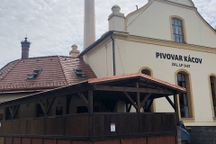 kacov_budova